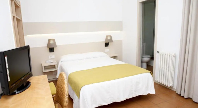 Четырёхместный номер Standard Hotel Ubaldo