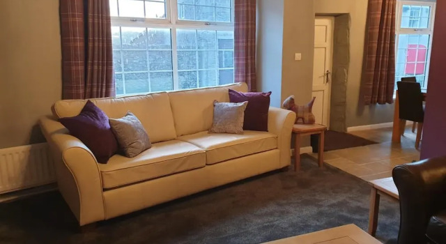 Lovely 4 bed House Sleeping 8 Near Ashbourne