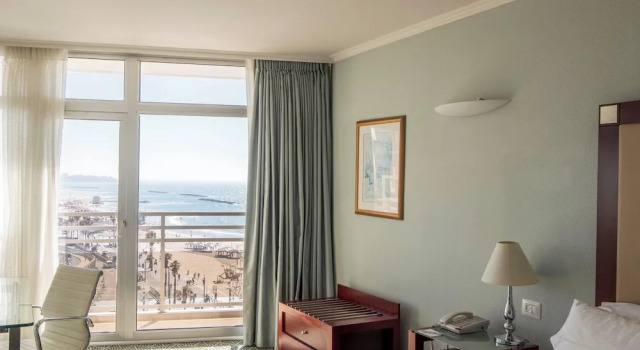 Deluxe Double room with balcony and with sea view Renaissance Tel Aviv Hotel