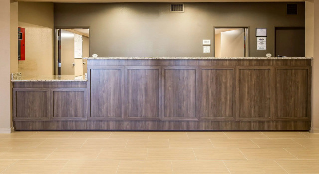 Suburban Studios Midland I-20, Rezervați Hotel Midland Texas