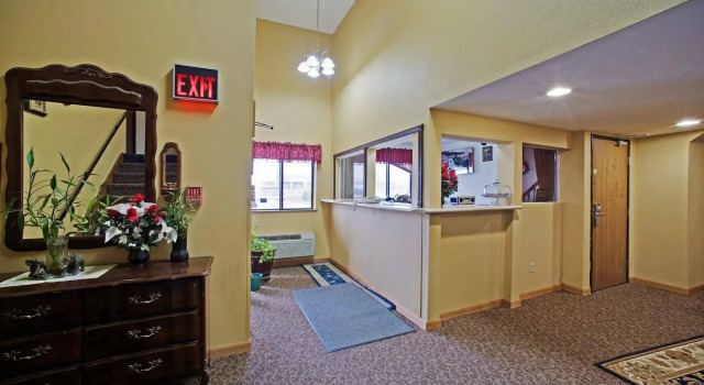 Americas Best Value Inn - Faribault, Varaa Hotelli Hotellit Minnesota pysäköinnillä, Pysäköinti