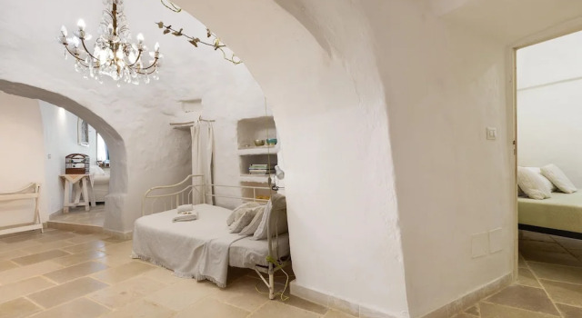 2500 Trulli La Formosa by Perle di Puglia