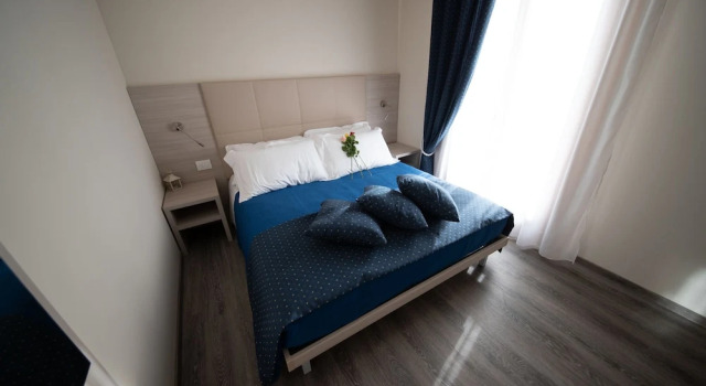 Люкс HOME HOTEL