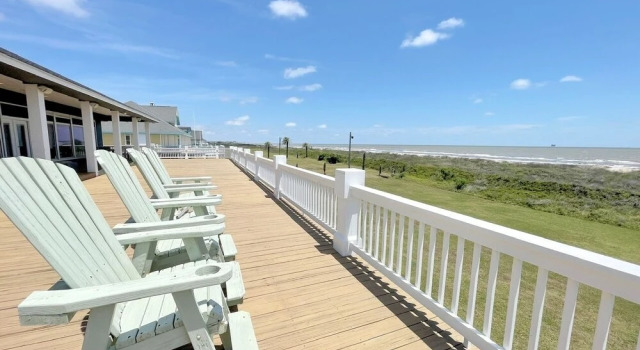 Коттедж Ocean One 4 Bedroom Home by RedAwning