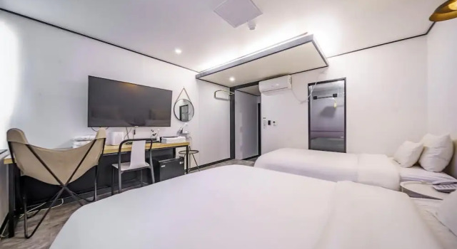 Fine Avenue Hotel