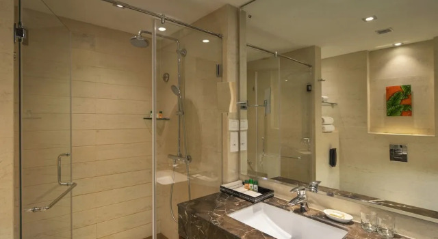 Номер Superior с балконом The Acacia Hotel & Spa