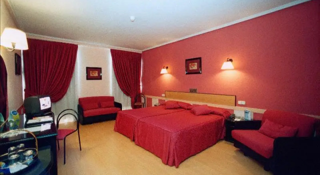 Номер Standard Hotel City House Torrelavega