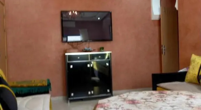 Firdaouss apartment, Забронировать Апартаменты/квартира Отели Марракеш-Тенсифт-Эль-Хауз с парковкой, Парковка