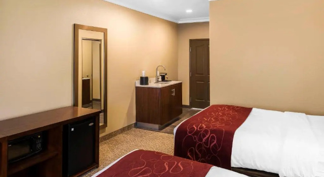 Четырёхместный люкс Comfort Suites San Jose Airport