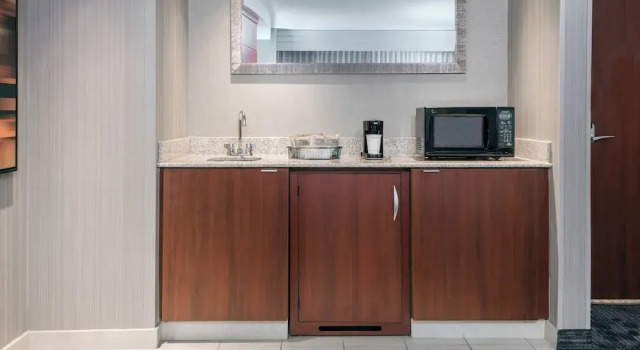 Люкс Courtyard by Marriott Buffalo Airport
