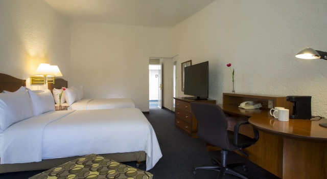 Fiesta Inn Pachuca, Rezervovat Hotel 3hvězdičkové hotely v Hidalgo, 3*