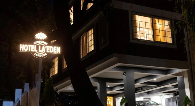 Hotel LA Eden Mussoorie, Rezervovat Hotel Hotely v Mussoorie se snídaní, Snídaně