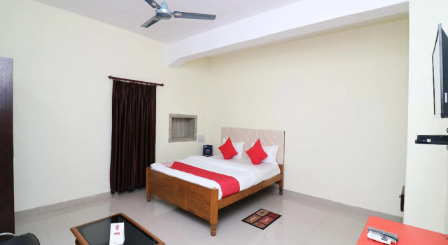 OYO 18508 Hotel Shreya, Prenota Hotel Hotel a Orissa con parcheggio, Parcheggio