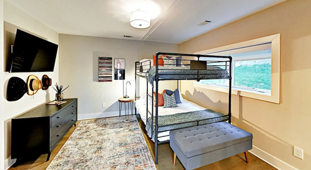 1011A 12th Ave North - 3 Br Townhouse, Book Feriehus Villaer i Nashville, Villa