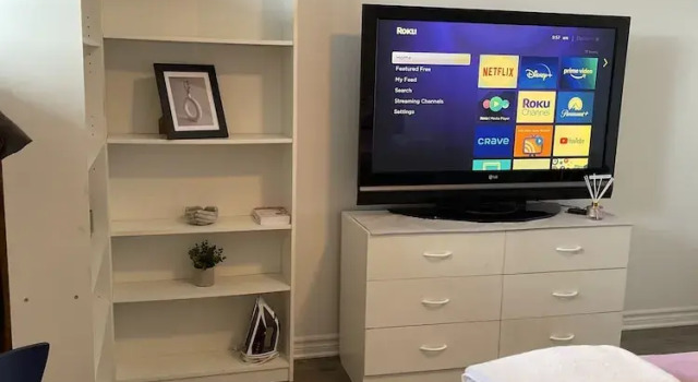 Luxury 2 bedroom apartment, Rezerwuj Apartament Hotele w Outaouais z parkingiem, Parking