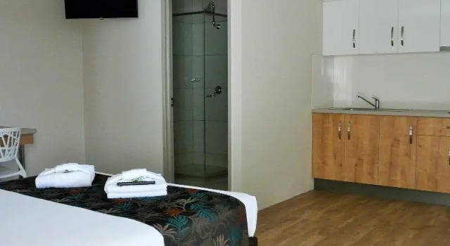 Люкс Castle Crest Motel