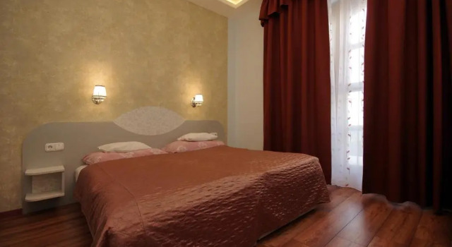 Csigaház panzió, Book Hotel Hoteller i Gyula med parkering, Parkering
