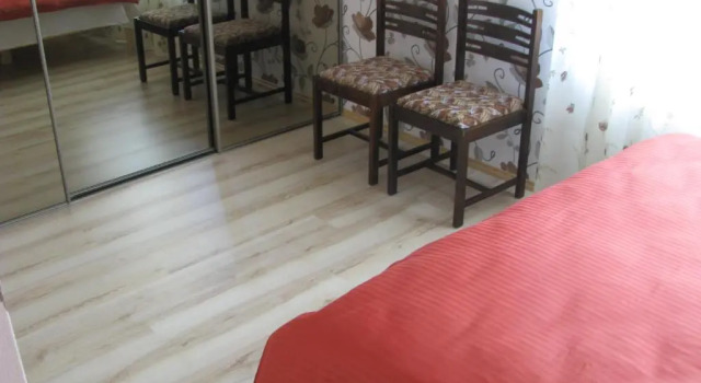 Soliid Apartment, Buchen Sie Ferienwohnung Hotels in Pärnumaa mit Parkplatz, Parkplätze