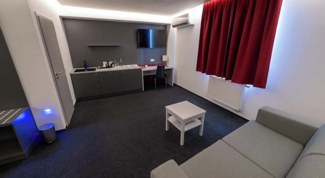 Двухместный полулюкс с видом на внутренний двор Hotel Villa EDEN