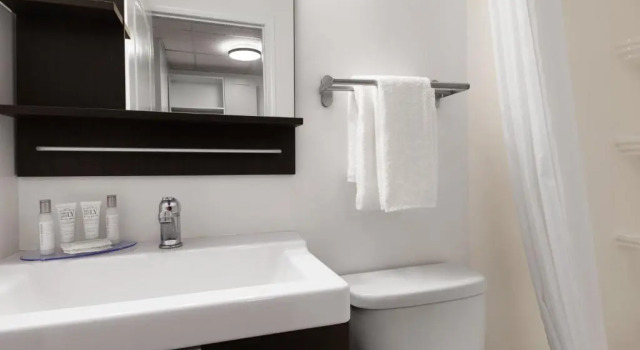 Одноместный номер Standard Howard Johnson by Wyndham Grande Prairie