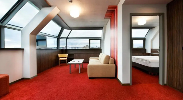 Suite Simms Hotel - cityhotel next to Metro U3