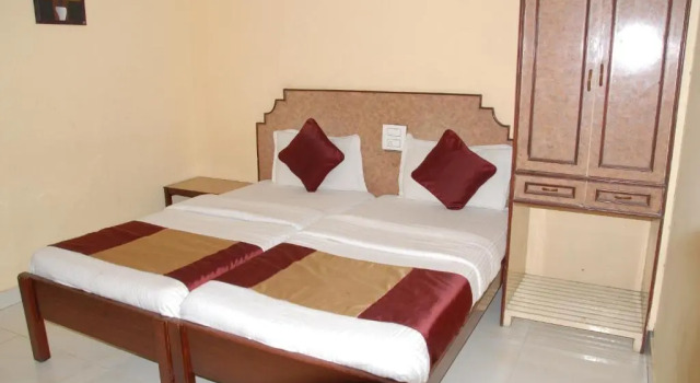 Двухместный номер Deluxe Hotel Bhavani Lodge