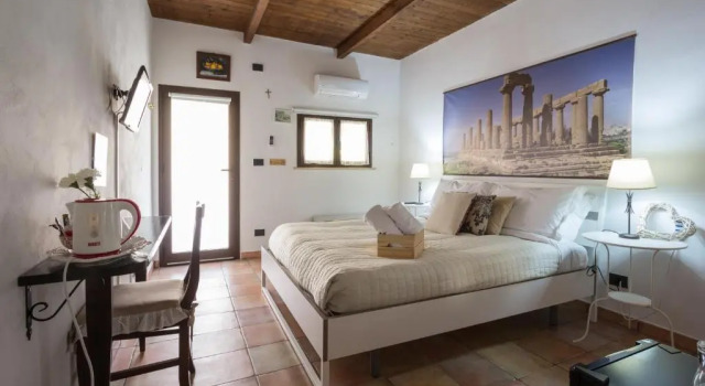 Standard Doppel Zimmer B&B Eyexei Domus