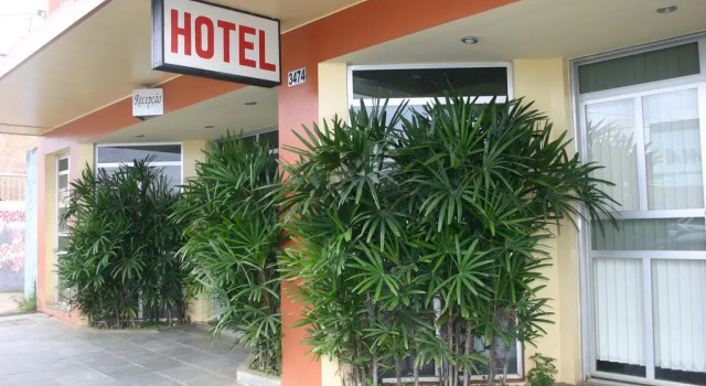 Grande Avenida Hotel, Забронировать Отель Патросиниу Минас-Жерайс