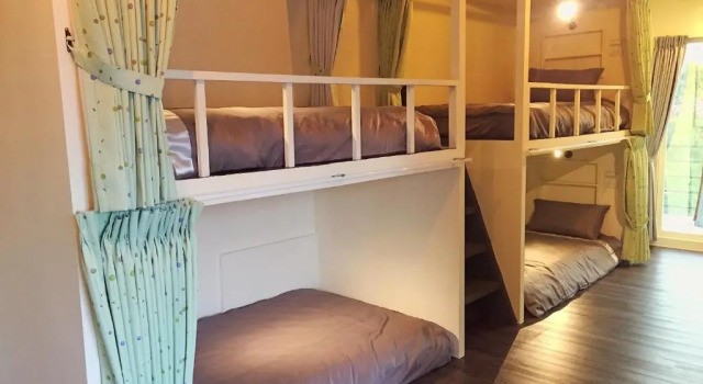 Кровать в общем номере MoMo B&B