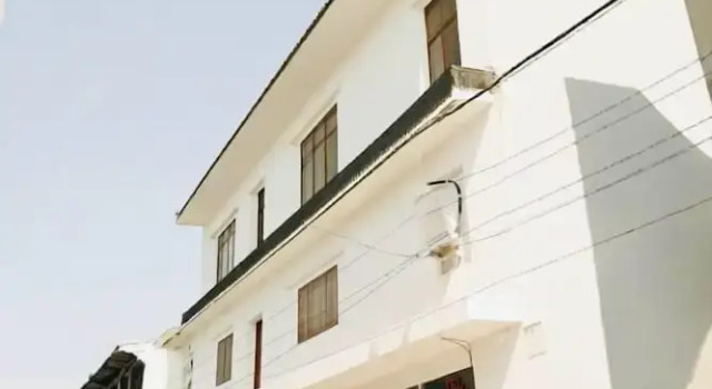 Hotel Rituraj, Забронировать Отель Лакхнау штат Уттар-Прадеш, рядом с Торговый центр Fun Republic (Лакхнау)
