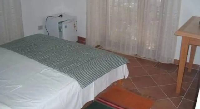 Levantin Inn 12 Room N5, Забронировать Отель Отели Свети-Стефан с парковкой, рядом с Пляж Црвена Главица, Парковка
