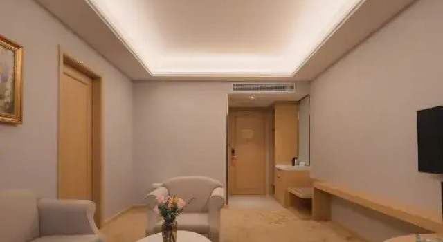 Двухместный люкс Deluxe Vienna International Hotel (Huai'an University City Store)