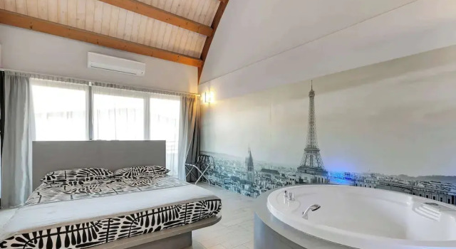 Suite doppia Superior con balcone Suite A Tema