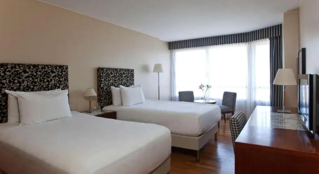 Трёхместный номер Standard NH Córdoba Panorama
