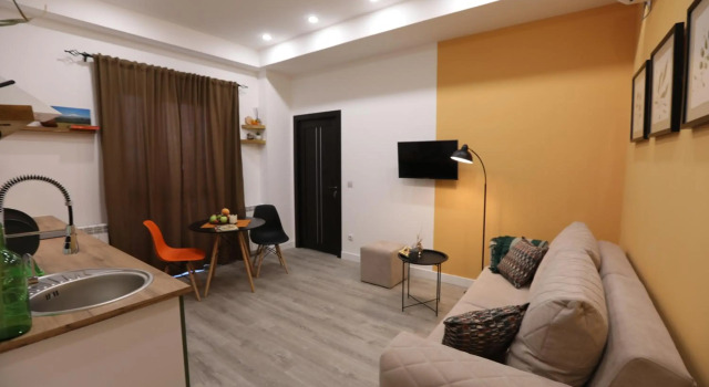 Tulip - 1BR - Self Checkin - Garden - BBQ - Netfli#