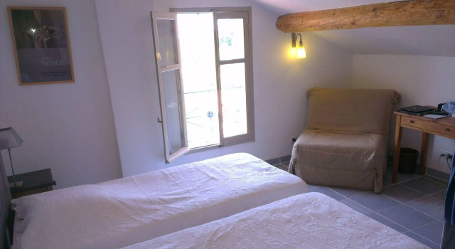 Le Mas des Gres, Book Hotel Hoteller i Lagnes med parkering, Parkering