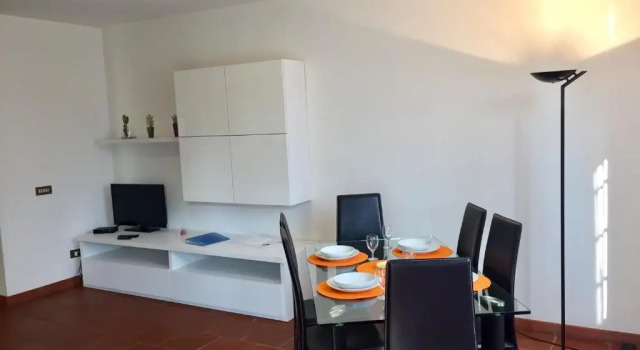 Апартаменты Цокольный этаж Mary Rose Apartments