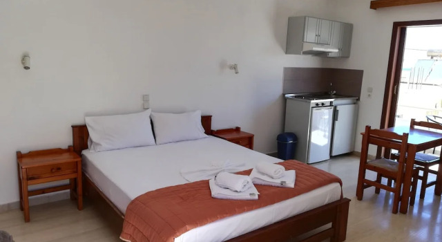 Студия с балконом Karmi Studios & Apartments
