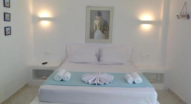 Апартаменты Deluxe Anita Rooms & Suites Milos
