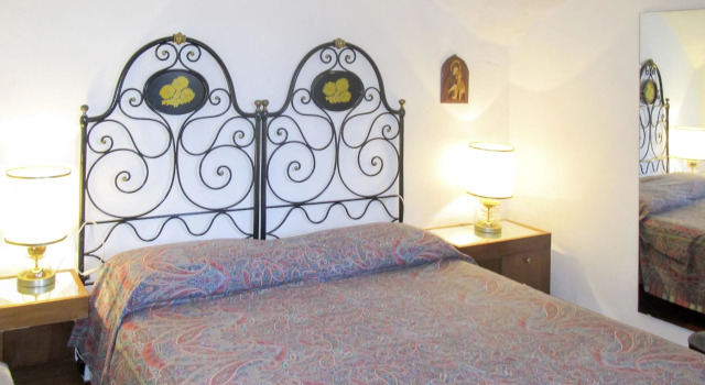 Casa Linda, Book Vacation Home Cottages in Andora, Cottage