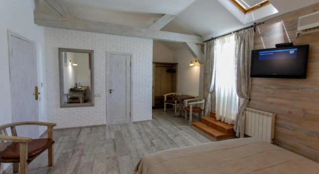 Suite Zdybanka