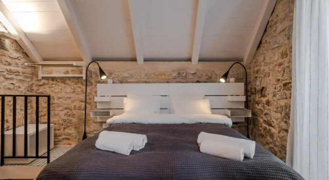 No.5 Luxury Studio, Prenota Hotel Splitska 