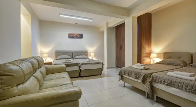 Villa am Strand Seafront Protaras Apartments
