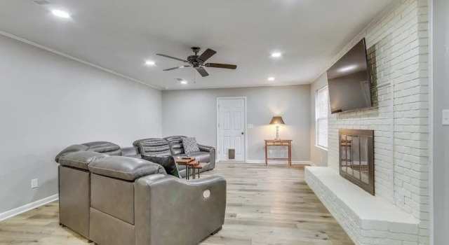 Pensacola Home w/ Private Yard: 7 Mi to Downtown!, Prenota Hotel Myrtle Grove Stati Uniti