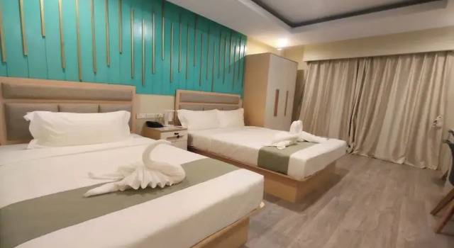 Семейный номер Standard Famous Maple Hotel