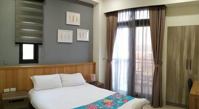 Tung Shiang Homestay, Book Hotel Hoteller i Miaoli County med pool, Swimmingpool