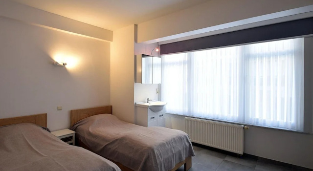 Sunny Escape by the Shore, Rezerwuj Apartament Hotele w Bruksela z parkingiem, Parking