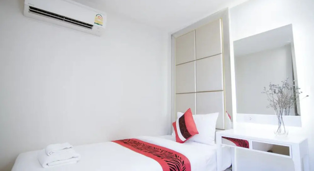 Номер Premium с балконом Hope Land Hotel Sukhumvit 8