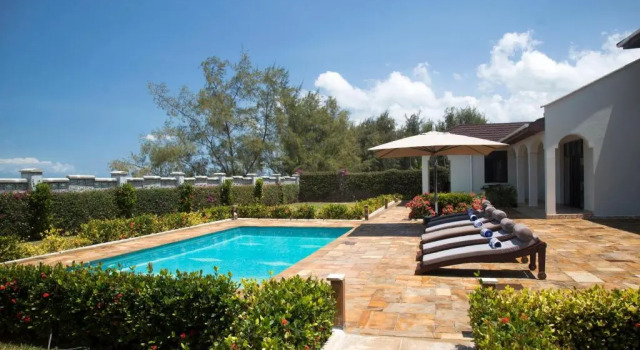 Вилла Kena Beach Villas