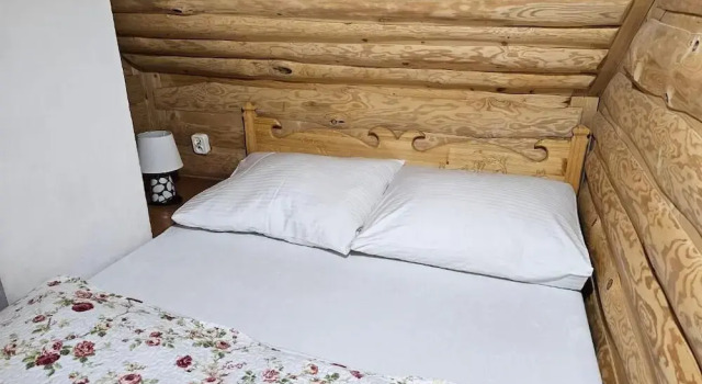 Студия Bukowiański Dworek - Blisko wyciągi, termy, szlaki turystyczne oraz kuchnia i grill w obiekcie